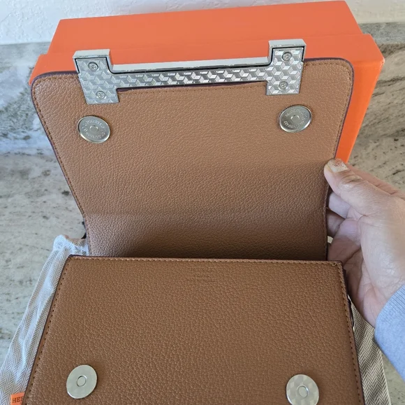 Brand New HERMES Crossbody Bag - Picture 7 of 7